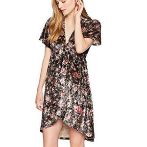 Angie Wrap Tie Dress S